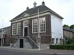 Het door Verhees ontworpen raadhuis van Erp