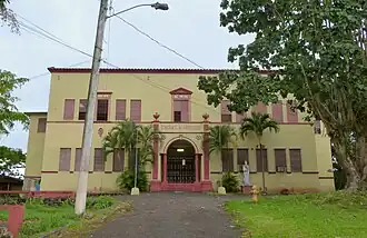 De voormalige school Escuela Eugenio Maria de Hostos, nu museum in Las Marías