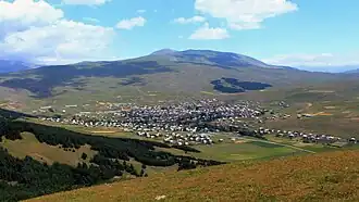 Eshtia met Patara Aboeli (2800m)