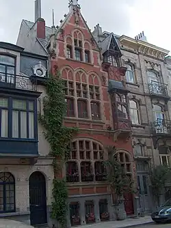 Lodewijk Hapstraat 199, Etterbeek. Door bouwmeester Serneels zelf ontworpen en bewoond (1902).