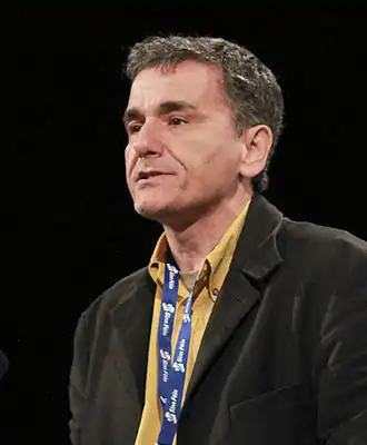 Efklidis Tsakalotos tijdens een speech bij Sinn Féin in Ierland (maart 2015)