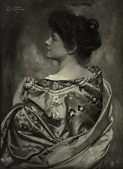 Baroness von P – Kimono, rond 1900