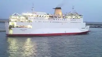 De Eurovoyager tijdens aankomst in de haven van Almería (juli 2010)