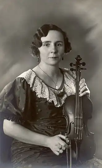 Evelyn Novacek (circa 1920)