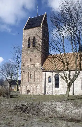 De deels 13e-eeuwse toren