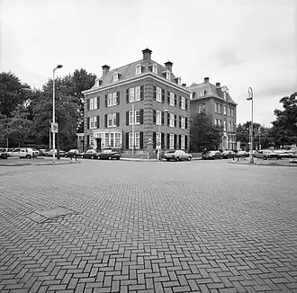 Het gebouw in 1993