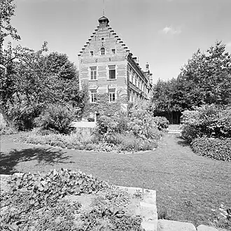 De 17e-eeuwse zuidgevel.