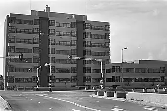 Exterieur nieuw Kantongerecht in Amsterdam; 1 oktober 1975.