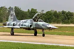 Een Thaise F-5E; mei 2000.
