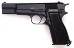 Pistool M46 (FN Browning High Power), linkerzijaanzicht