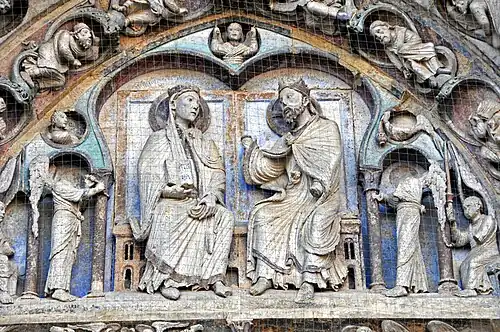 Senlis kerkportaal detail westgevel