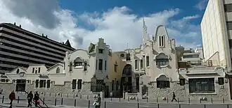 De zetel in de voormalige bloemfabriek Teixidor