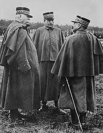 Fernand de Langle de Cary (midden) met Joseph Joffre (links) en Adolphe Guillaumat (rechts).