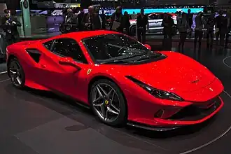 Een Ferrari F8 Tributo op de Autosalon van Genève.