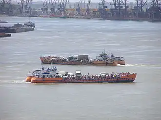 Scheepvaart op de Donau in Roemenië.