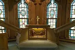 Altaar met Jezus die uitkijkt over Chicago