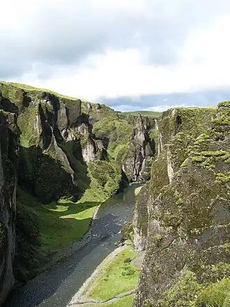 De Fjaðrárgljúfurkloof.