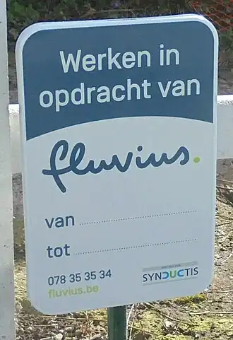 Een bord bij werken gevoerd door Fluvius.