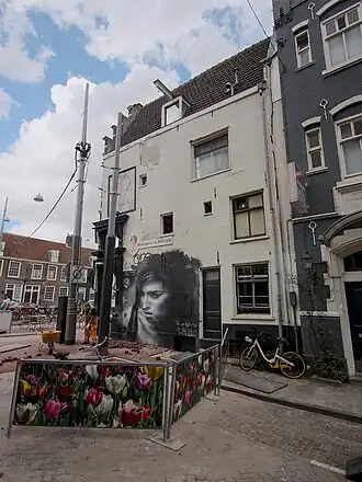 Amy Winehouse in de Fokke Simonszstraat (2017)