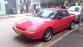 Ford Capri cabriolet met de optionele afneembare hardtop