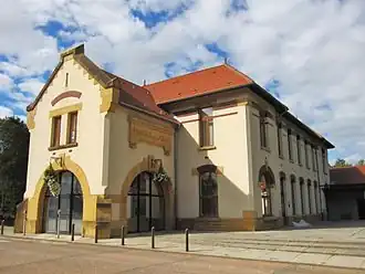 Voormalig hoogovengebouw in Joeuf