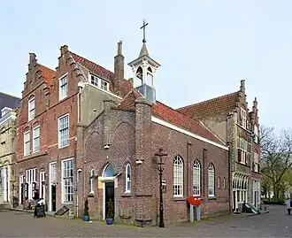 De voormalige kapel in april 2022.