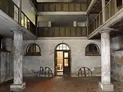 Interieur van de voormalige synagoge