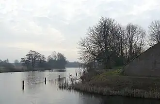 Het kanaal bij Fort Kijkuit