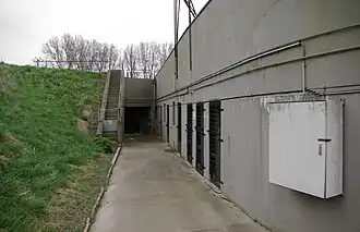 Ingangen van het gebouw