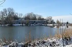 Het fort gezien vanaf de genieloods