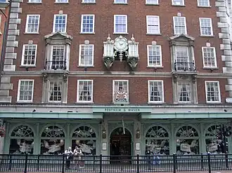 Fortnum & Mason, 30 juni 2005