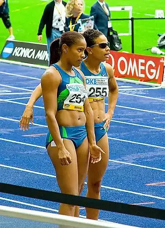Brigitte Foster-Hylton (links) en Joanna Hayes (rechts) tijdens de ISTAF in 2006.