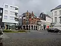 Hoekhuis van de Kattestraat, vanaf het Esplanadeplein gefotografeerd.