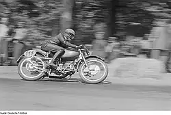 De foto is in 1953 gemaakt, maar de Gambalunghino is waarschijnlijk een exemplaar uit 1951