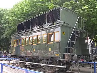 Voiture à imperiale