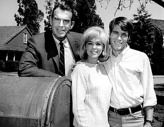 Don Grady (rechts) als Robbie Douglas in de serie My Three Sons (1967)