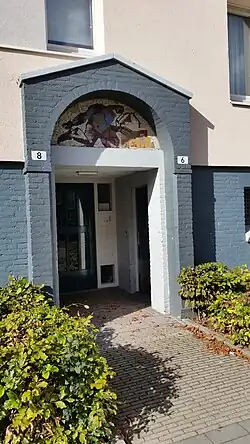 Portiek 6-8 met mozaïek (oktober 2018)