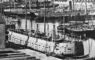 De Franse Lave beschoot de Russische stellingen op het land.