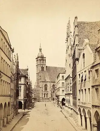 De kerk voor de afbraak van de barokke toren in 1870