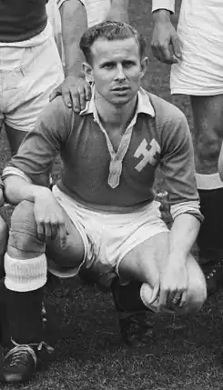 De Graaf in kampioenselftal Limburgia (juni 1950).