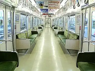 Interieur van een metrotrein (2000-serie)