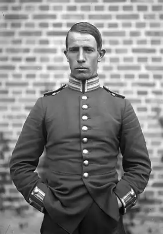 Gösta Runö in militair uniform.