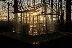 Een van de kunstwerken in het park: G(l)ass folie van Caroline Prisse