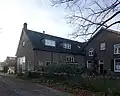 woonhuis, voorheen school