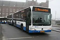 Gelede Citaro 313 op lijn 33 op het Stationsplein, deze bus rijdt in 2024 bij Peer en Co en wordt ingezet op tramvervangend vervoer