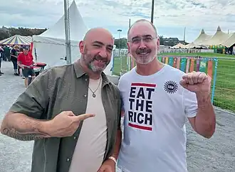 Gaby Colebunders (links) met Shawn Fain van de Amerikaanse autovakbond UAW op ManiFiesta 2024