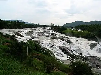 Een van de twee Sivasamudramwatervallen