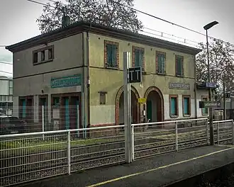 Station Lacourtensourt
