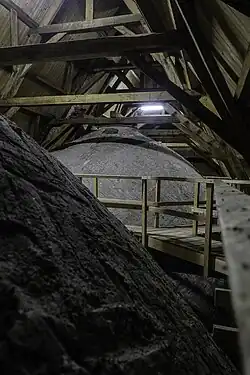 De gewelven van de kerk gezien van bovenaf