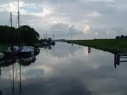 Reitdiep vanaf de brug bij Garnwerd